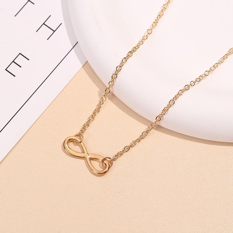 Collar infinito dorado