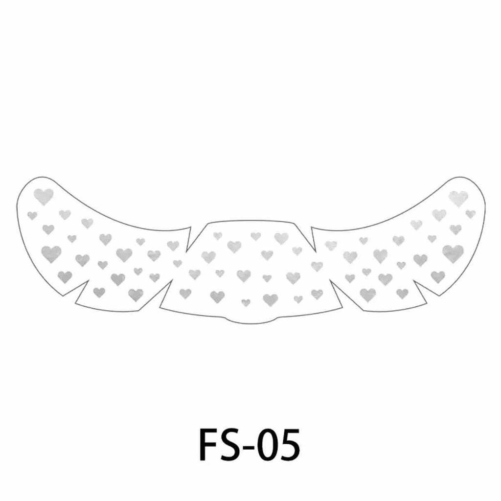 Tatuaje de corazoncitos plateados